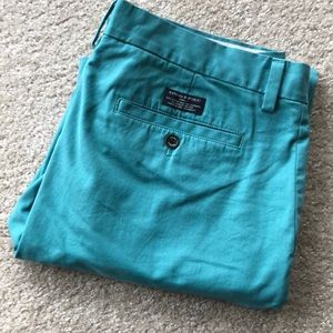 Banana Republic Emerson chino